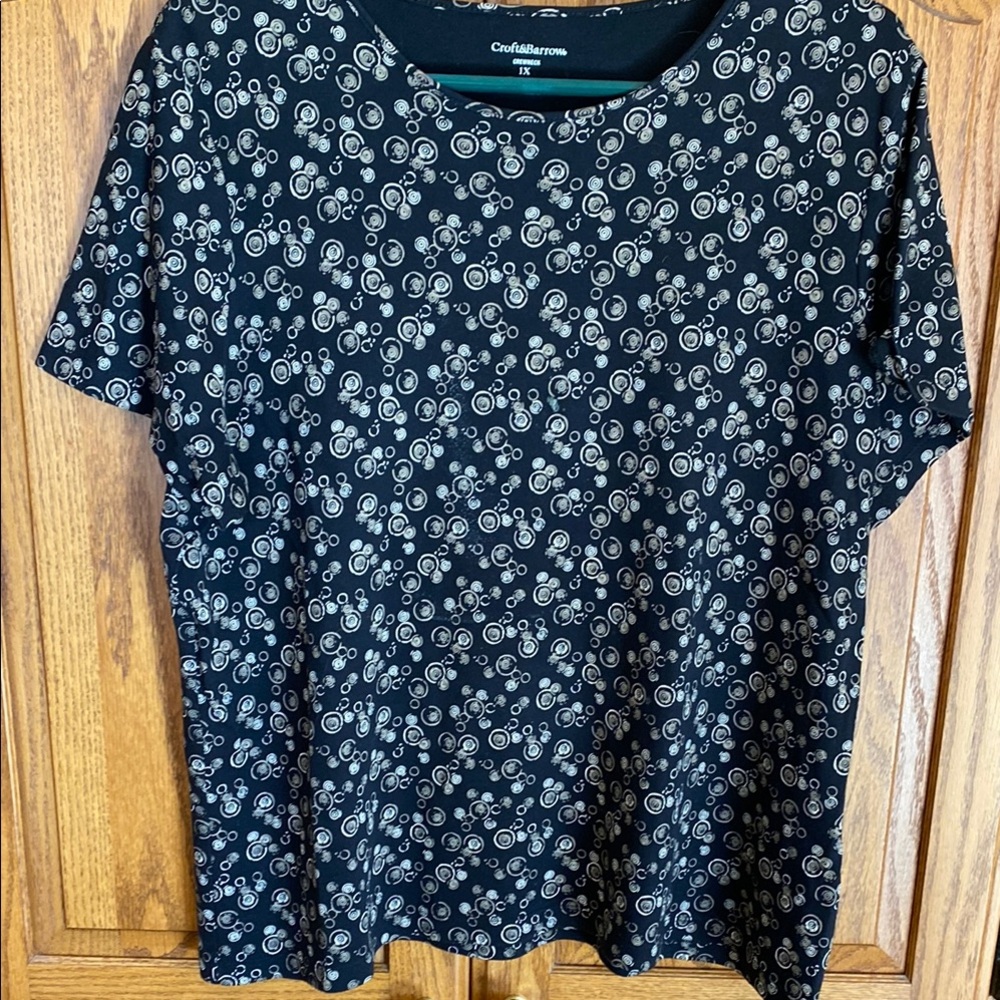 Croft & Barrow Black and White Patterned Top
